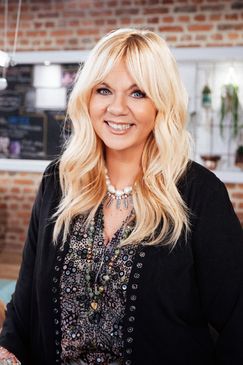 Julia Leischik sucht: Bitte melde dich