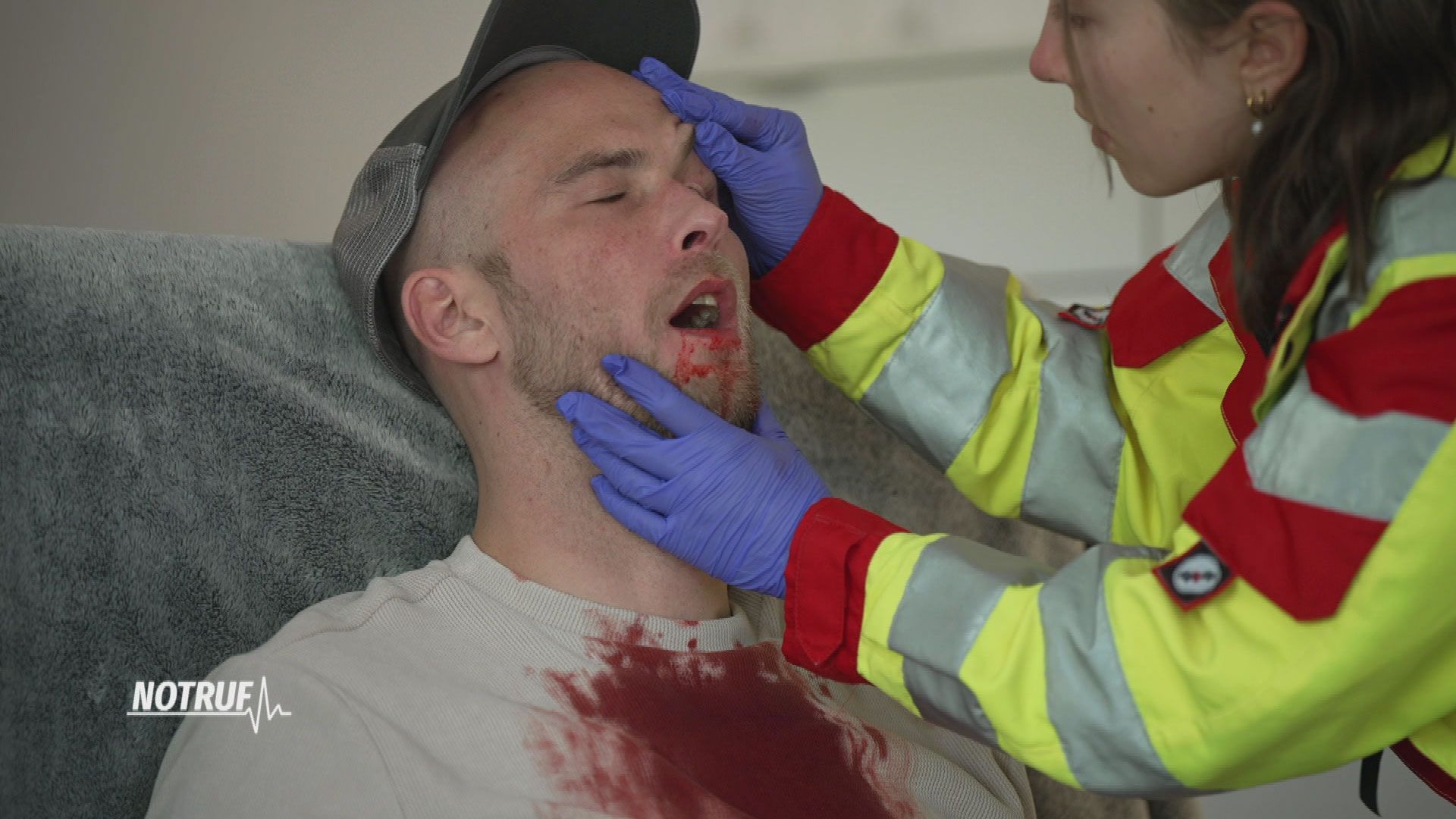 Massive Blutung aus dem Mund
