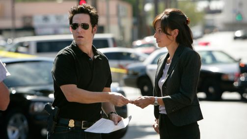 Numb3rs - Die Logik des Verbrechens Numb3rs - Die Logik des Verbrechens Folge 9: Mann im Schatten