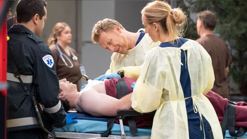 Grey's Anatomy GREY'S ANATOMY - DIE JUNGEN ÄRZTE - 21. STAFFEL Folge 14: Schmerzgrenze