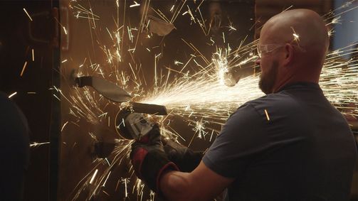 Wettkampf der Waffenschmiede Wettkampf der Waffenschmiede Folge 32: Das Schwert von Goujian