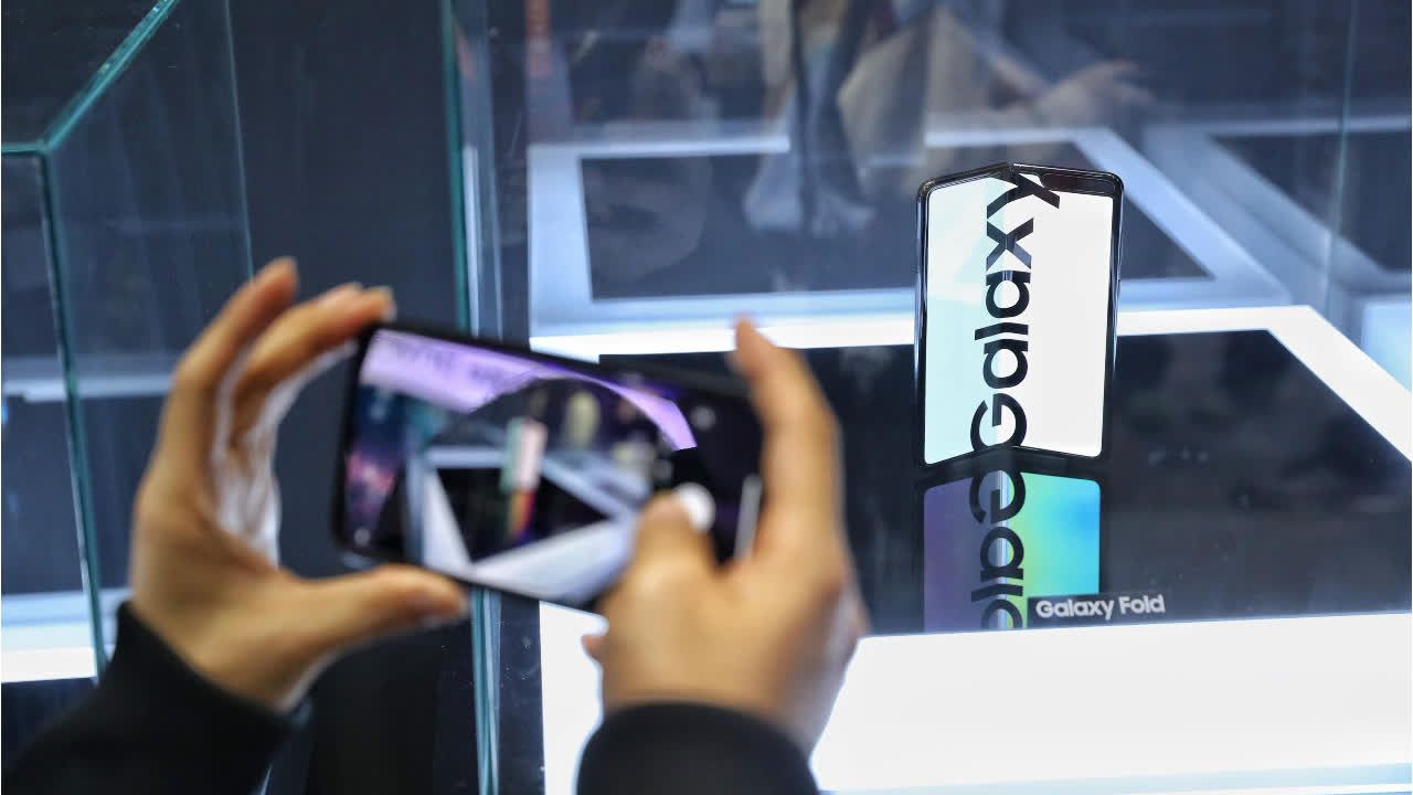 Farbverlust bei Galaxy: Samsung warnt vor Netzteilen