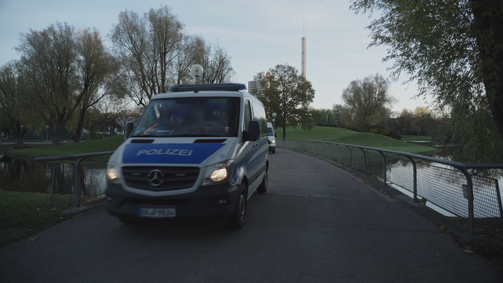 Real Rookies USK - Wer schafft es ins Kommando? Real Rookies USK - Wer schafft es ins Kommando? Folge 2: Der legendäre Olympiatag