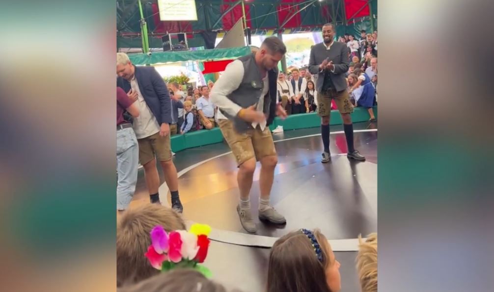 Oktoberfest: Niklas Süle auf dem Teufelsrad