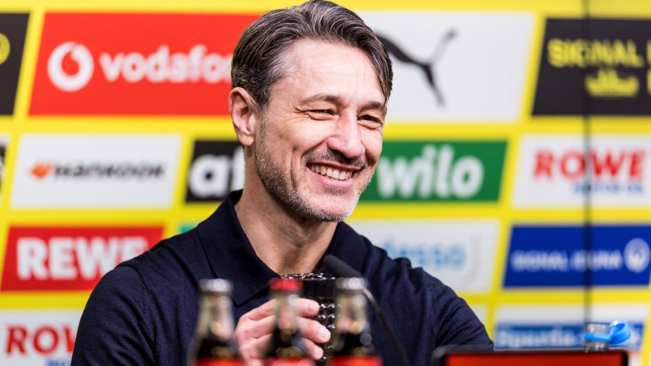 BVB: Keine Zaun-Party! Niko Kovac grinst Richtung Fans