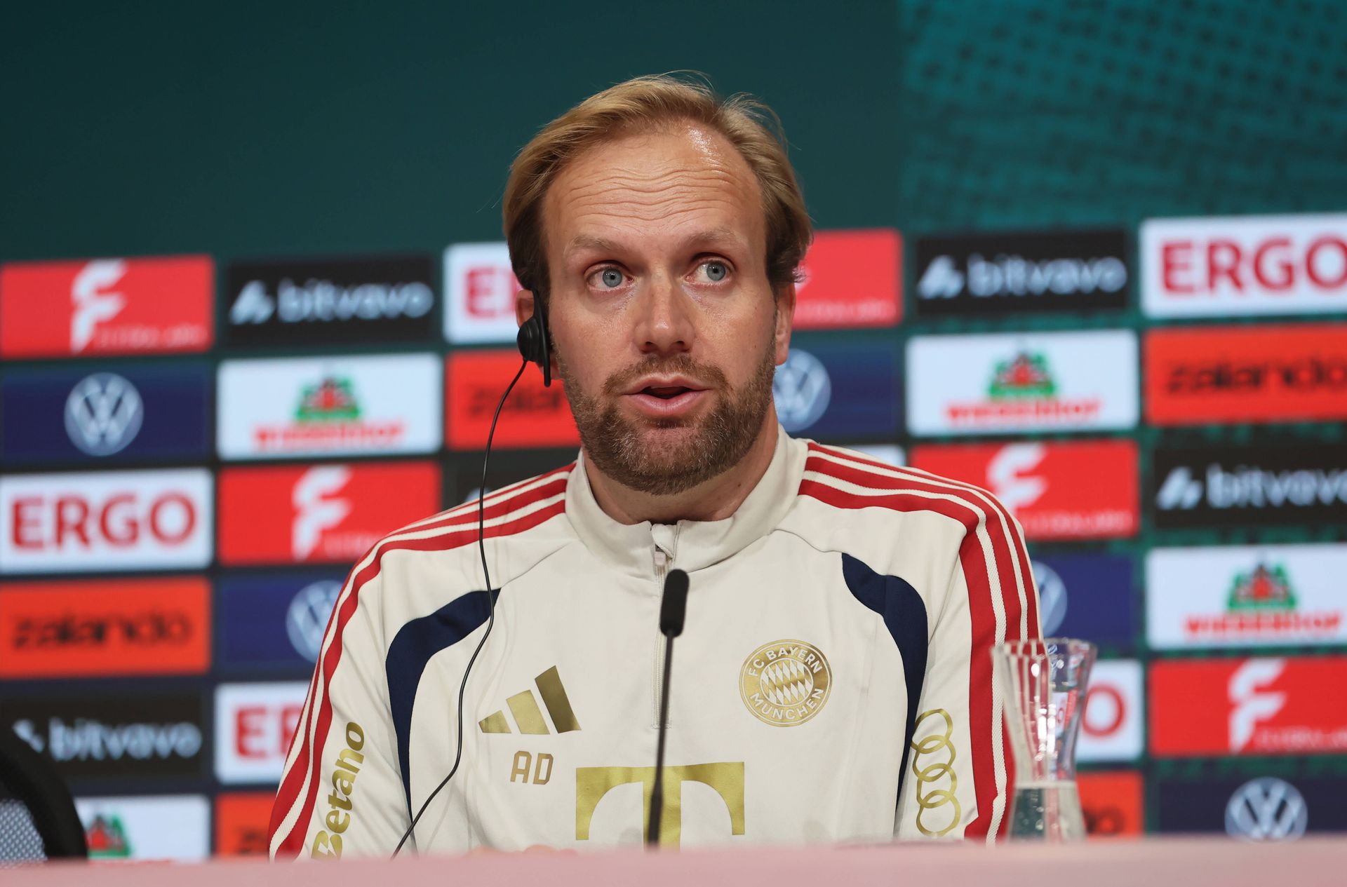 Bayern-Trainerteam "wie Zebra und Strauß" - Danks' kurioser Vergleich