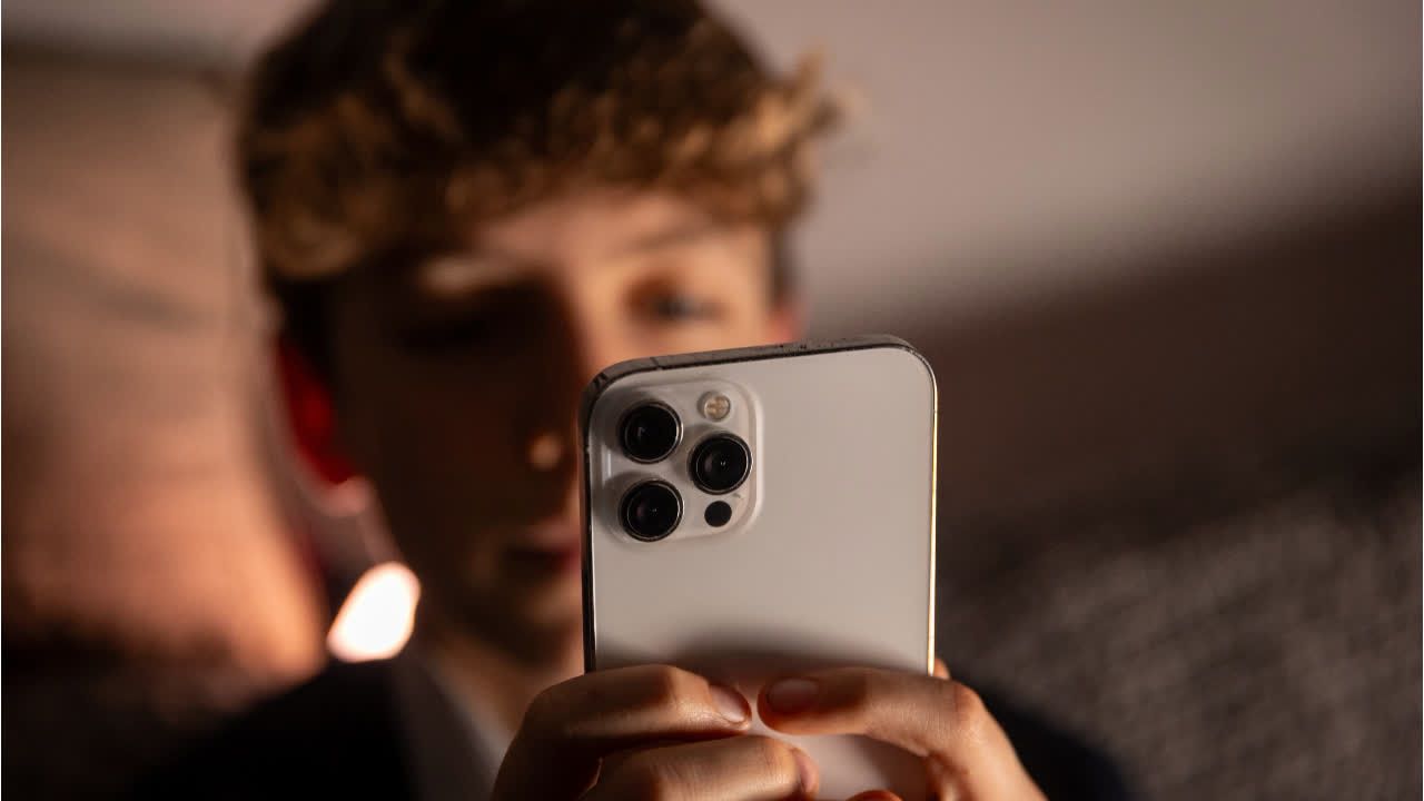 Frankreich: Kein Social Media unter 15