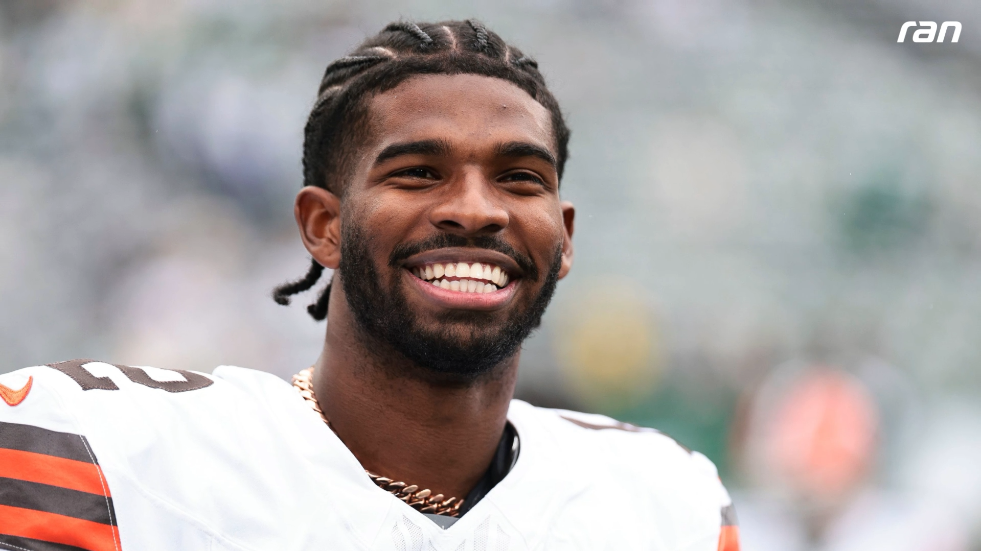 NFL: Shedeur Sanders verschenkt Auto! Plötzlich Publikums-Liebling?