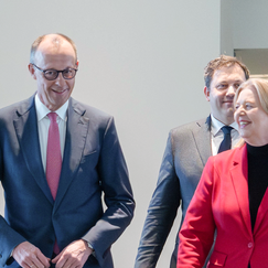 Bundesregierung senkt Spritsteuer