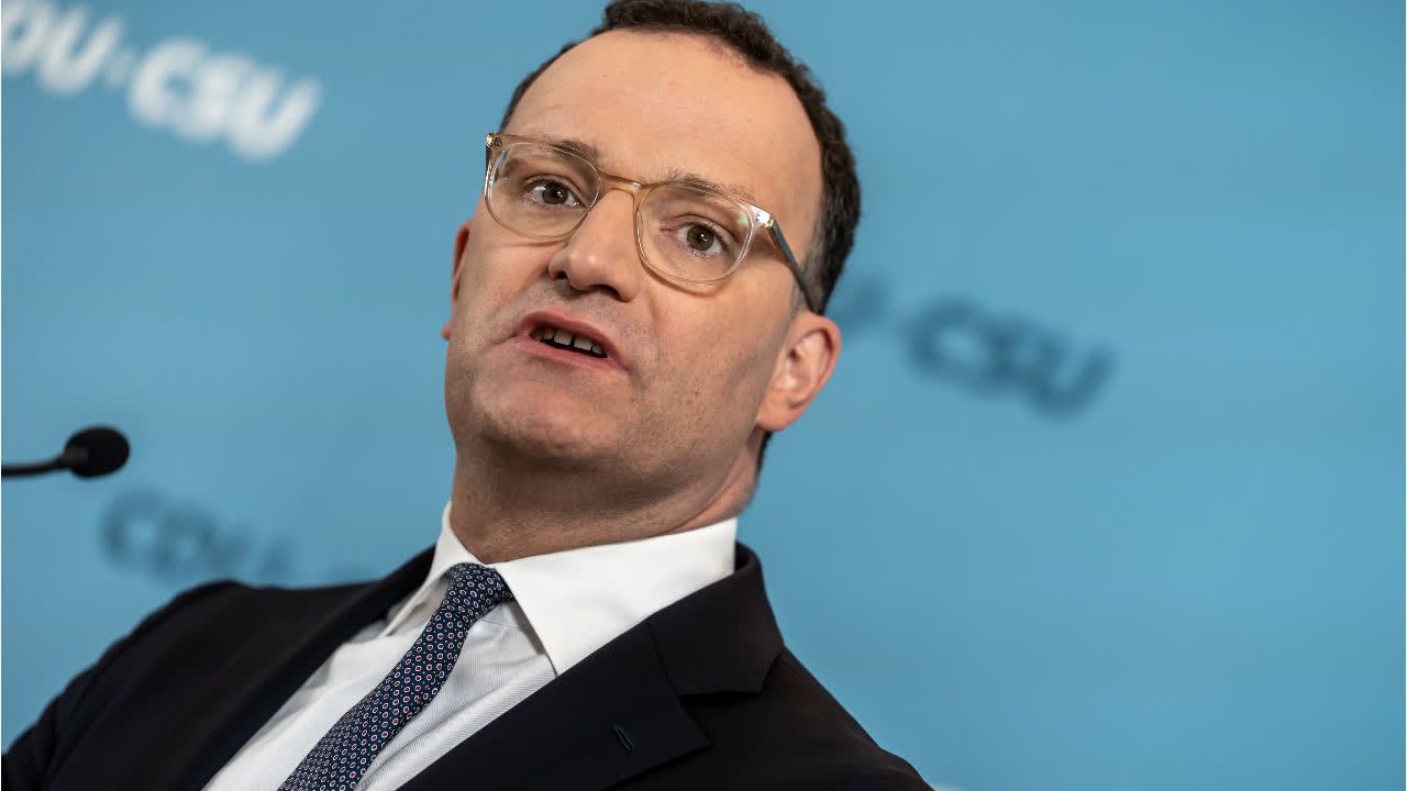 Spahn plädiert für Kürzung aller Subventionen