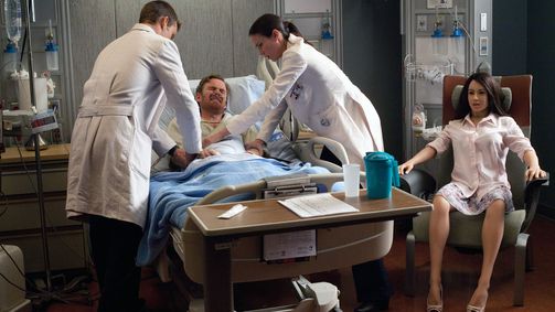 Dr. House Dr. House Folge 17: Henry und die Frauen