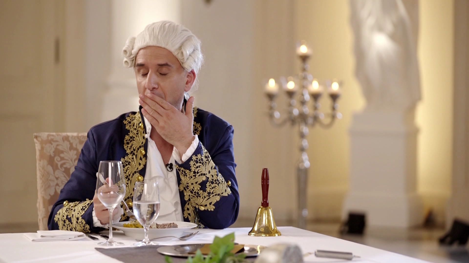 "Nimm es in den Mund!" - Bratwurst & Baklava International