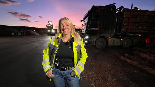 Trucker Babes Austria TRUCKER BABES AUSTRIA - 9. STAFFEL Folge 2: Der schönste Job der Welt