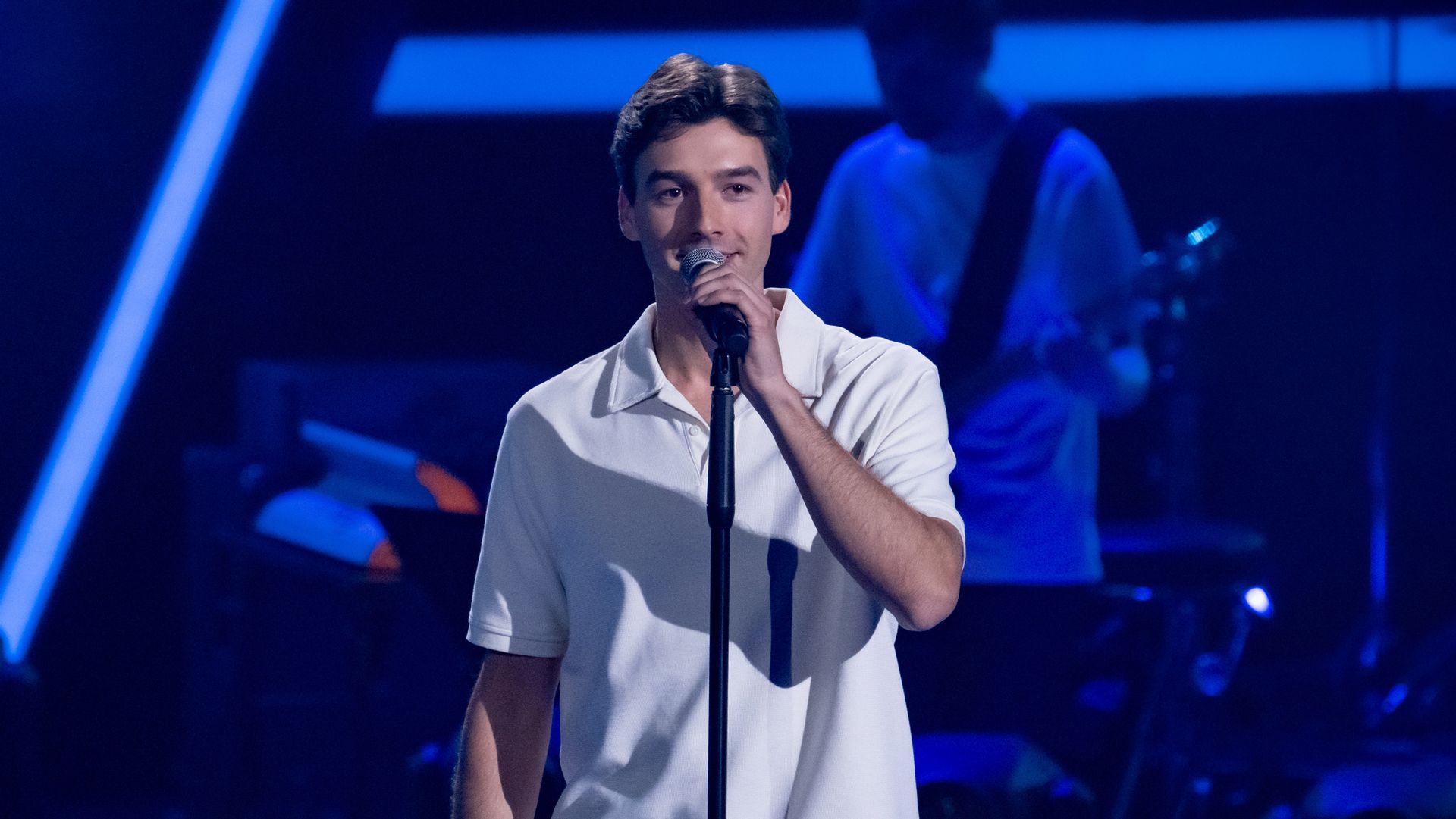 "Beyond The Sea": Daniel Del Castillo verzaubert mit Bobby Darins Swing-Nummer