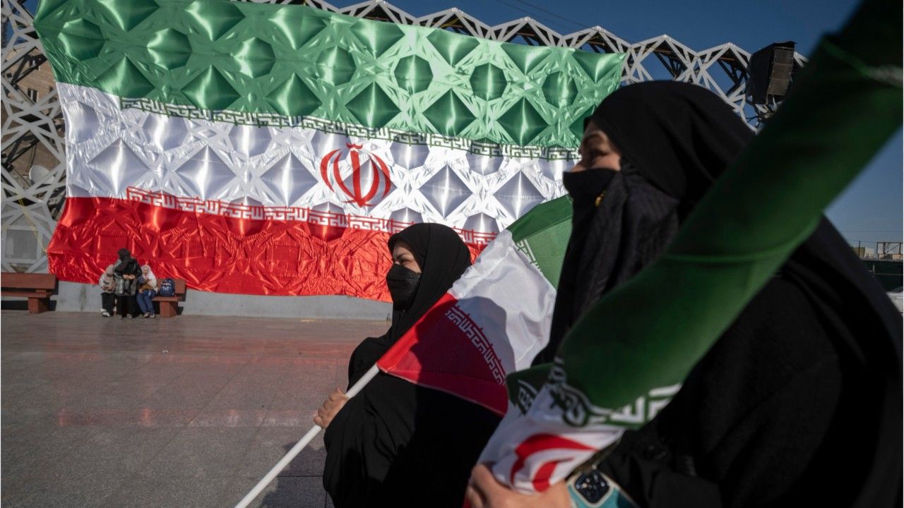 Proteste im Iran: Gewalt und Festnahmen