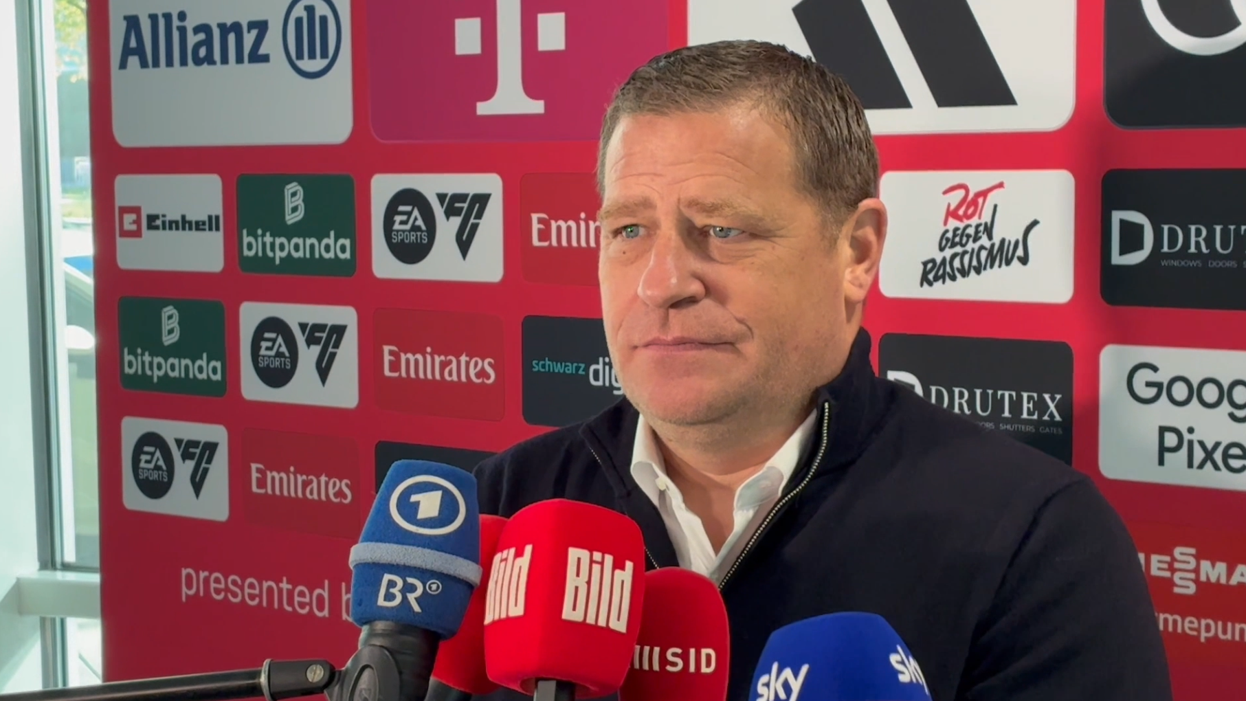 FC Bayern: Zwei Cheftrainer? Eberl bezieht Stellung