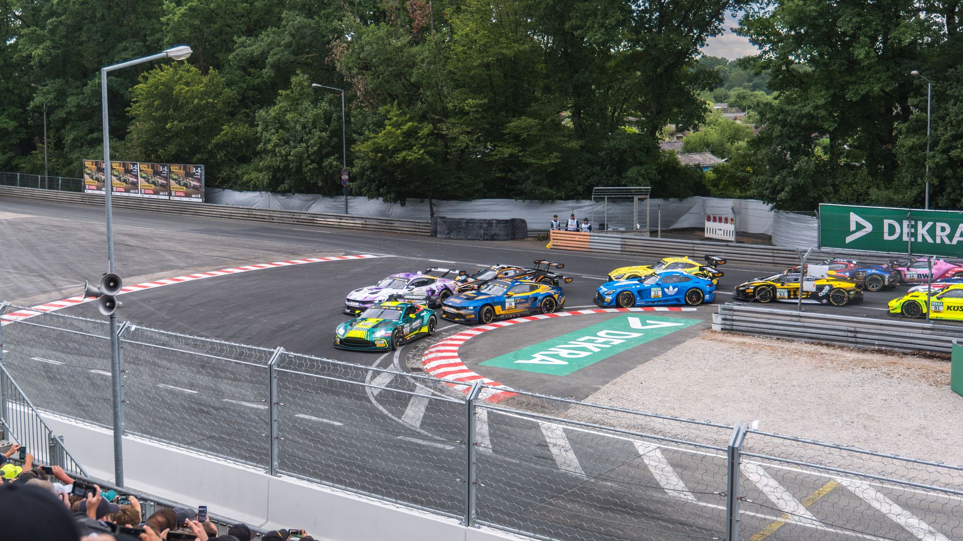 DTM: MennemTV-Stammtisch – Highspeed-Crash und ein siegreicher Wikinger