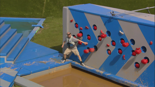 WipeOut - mach dich nass! WipeOut - mach dich nass! Folge 12: Die Legenden sind zurück