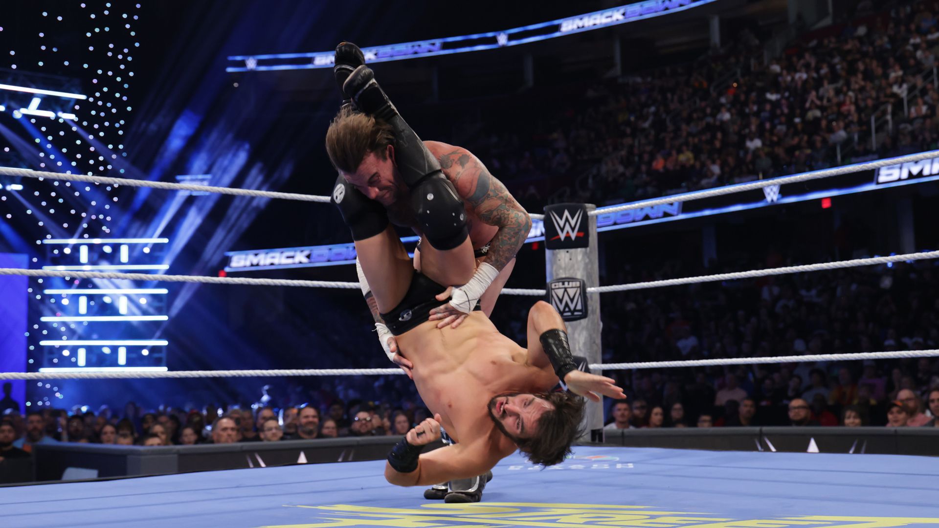 CM Punks wildes Title Match gegen Johnny Gargano