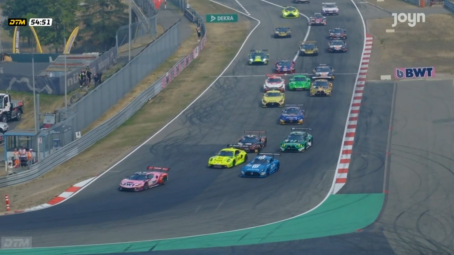 DTM - HIGHLIGHTS: Souveräner Sieger in der Eifel - wilde Duelle im Mittelfeld
