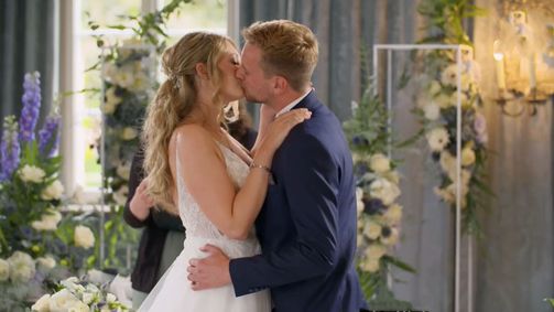 Hochzeit auf den ersten Blick Hochzeit auf den ersten Blick Folge 1: Jaqueline und Peter: "Wird schon schief gehen!"