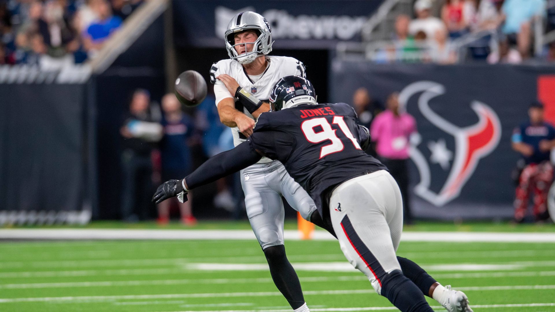 NFL: Mendoza liefert starke Leistung trotz Niederlage
