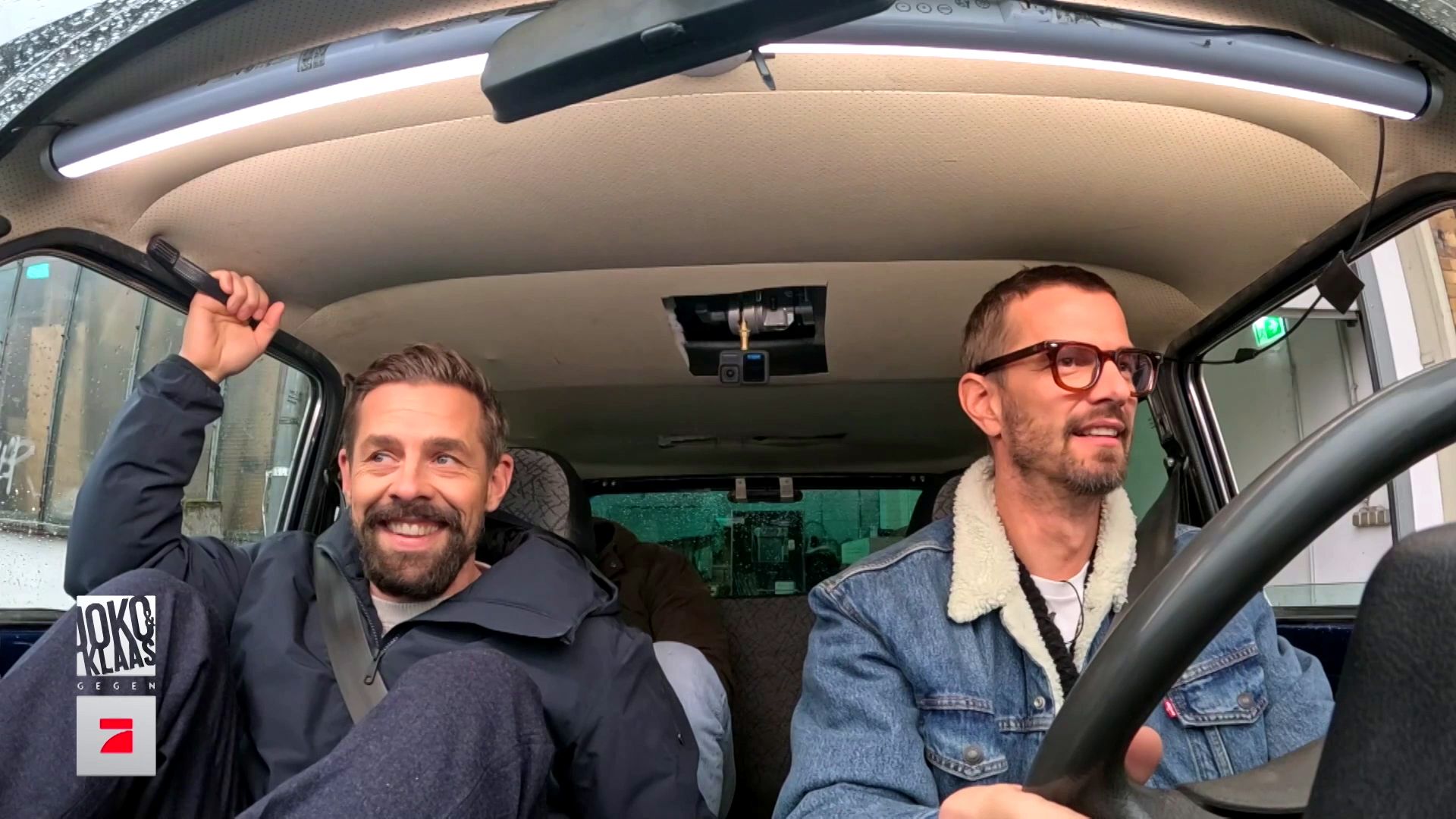 Preview: Joko & Klaas’ unfreiwilliger Roadtrip beginnt in Adlershof