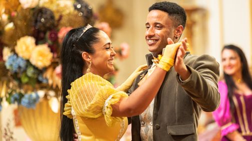 Love is King Love is King Folge 1: Das königliche Dating-Abenteuer beginnt