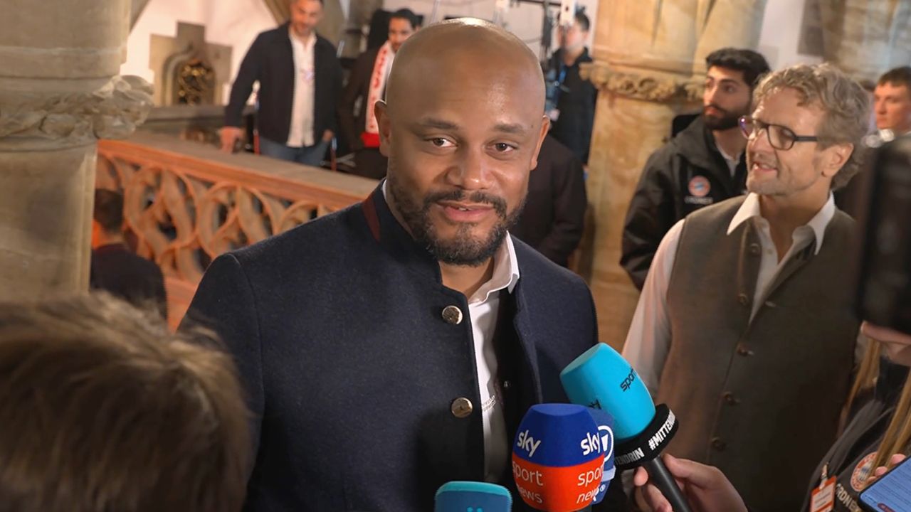 FC Bayern - Kompany mit Schalen-Panne: "Meine Frau hat sie gebracht"