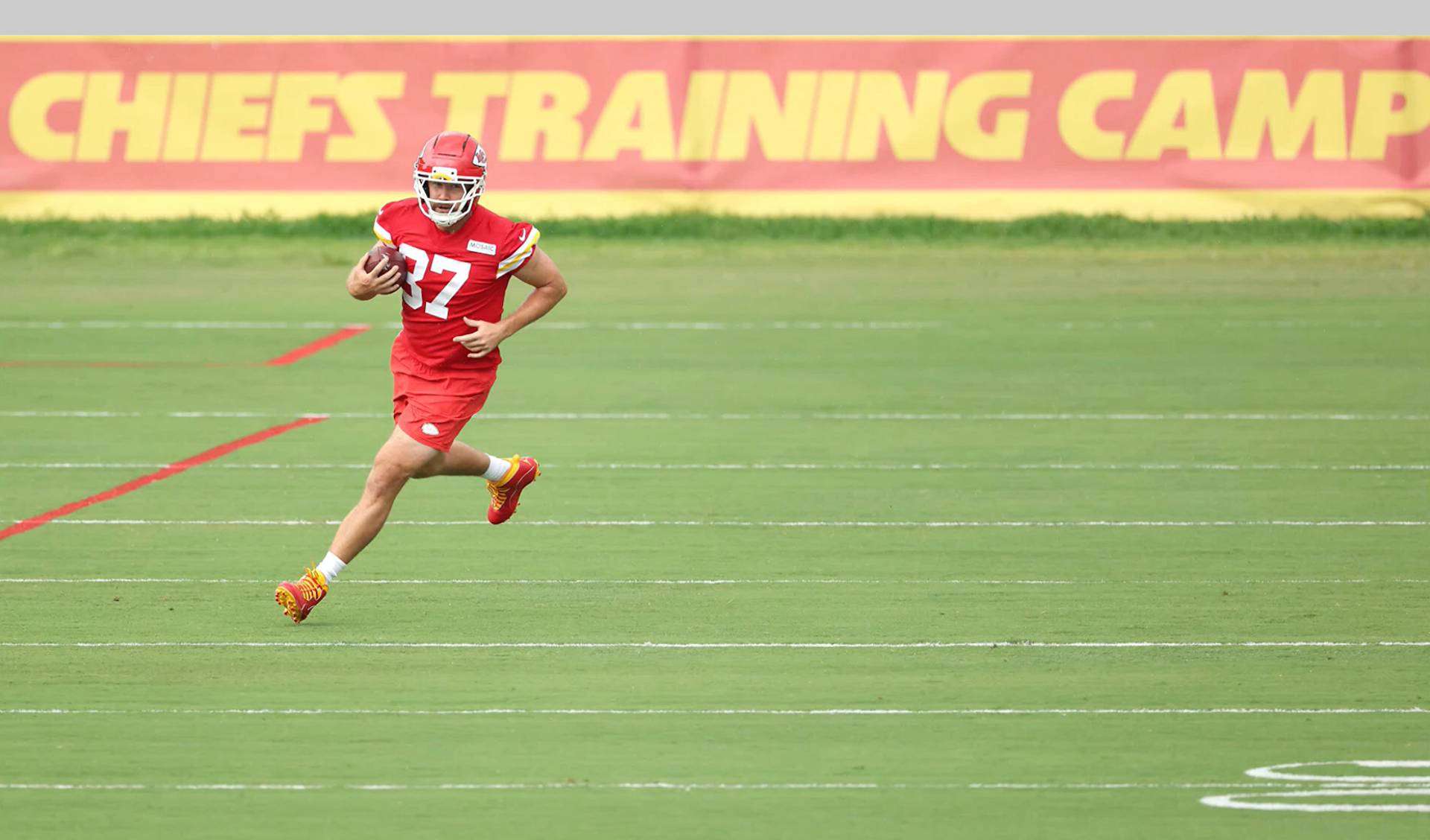NFL: Travis Kelce glänzt mit krassen Move im Training