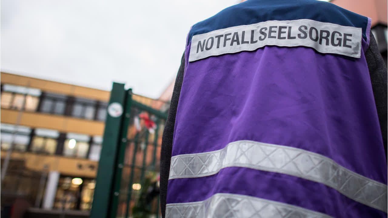 Notfallseelsorge: So wird Opfern und Beteiligten geholfen