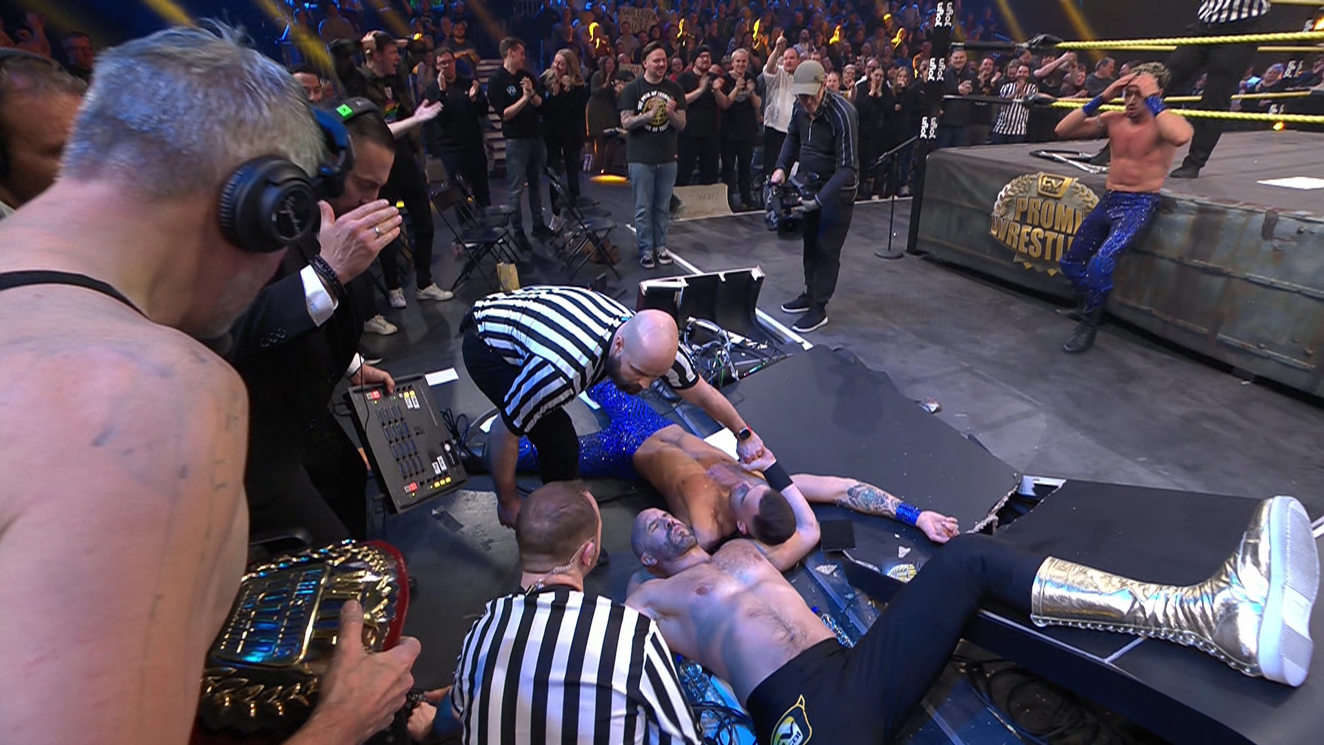 Das große Finale: Triple Threat match!