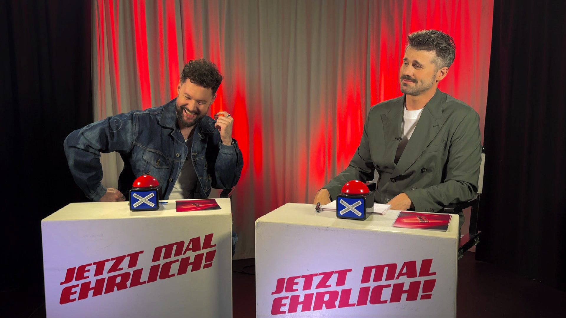 "Jetzt mal ehrlich!" Calum Scott verrät sein Duschgeheimnis