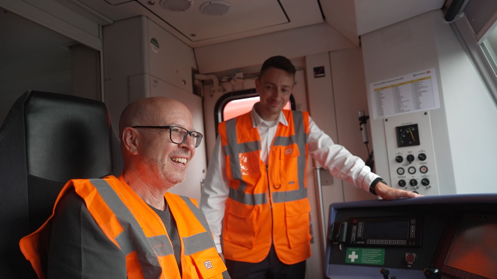 2 Jahre Ausbildung in 2 Tagen: Reporter Matthias wird zum S-Bahnfahrer!