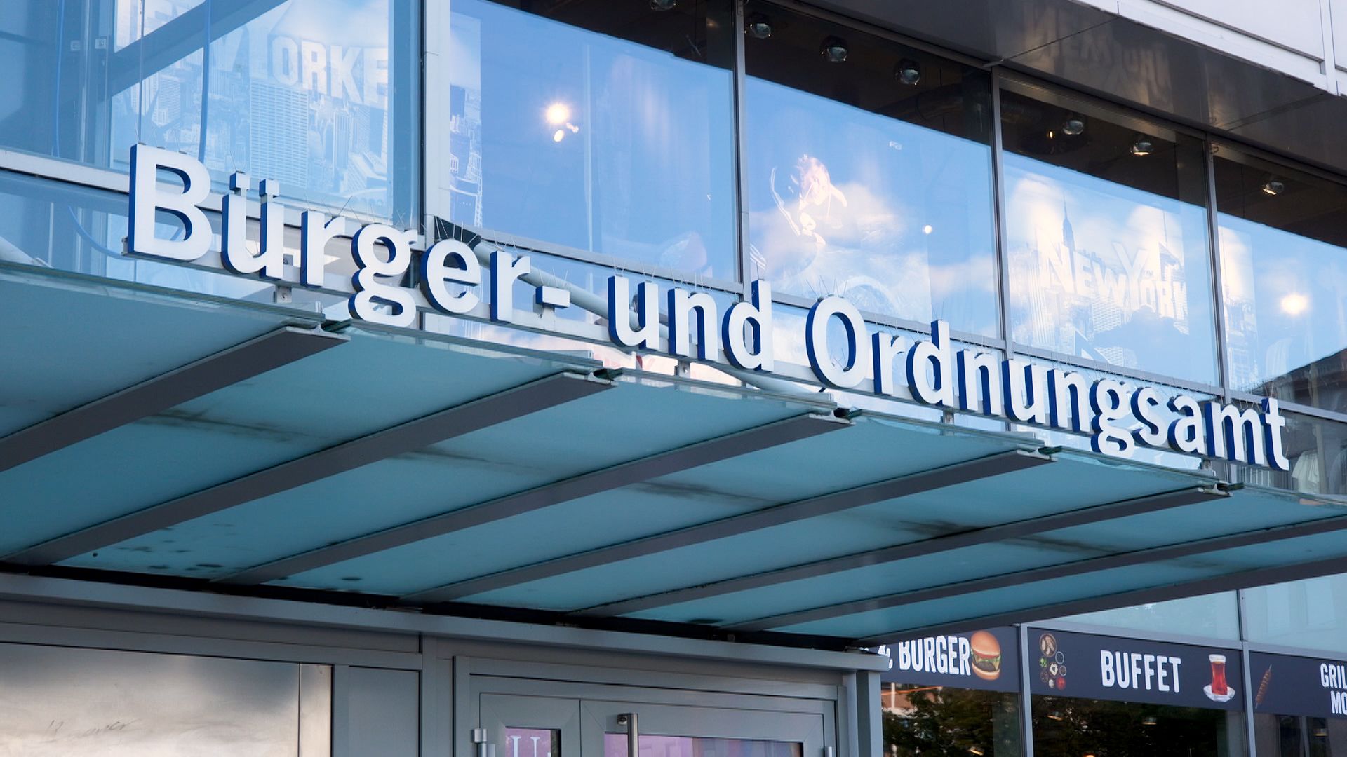 KI unterstützt Ausländerbehörde