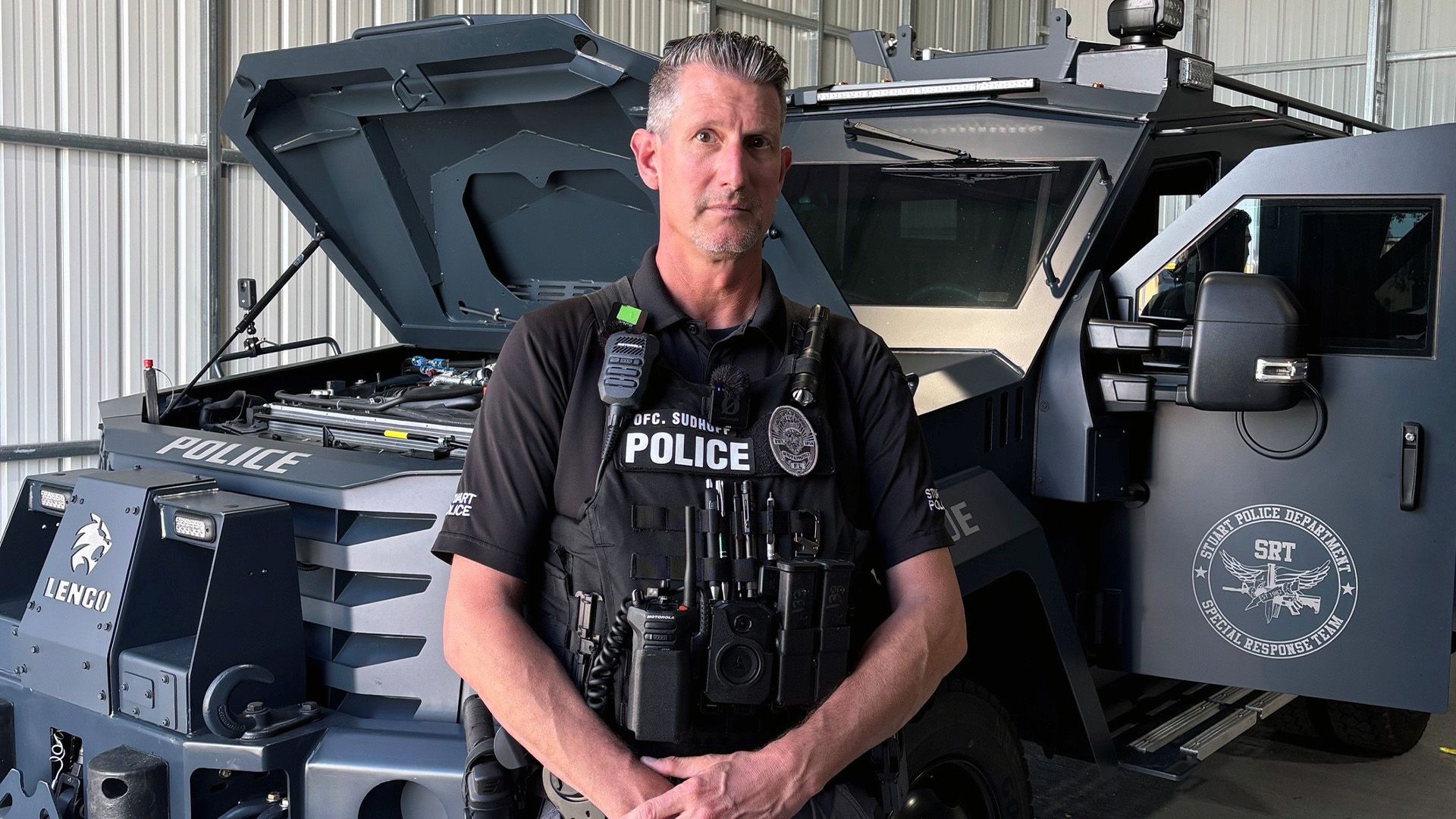 Themen u. a.: US-Cop Andy - Zwischen Hilfe und Hausverbot
