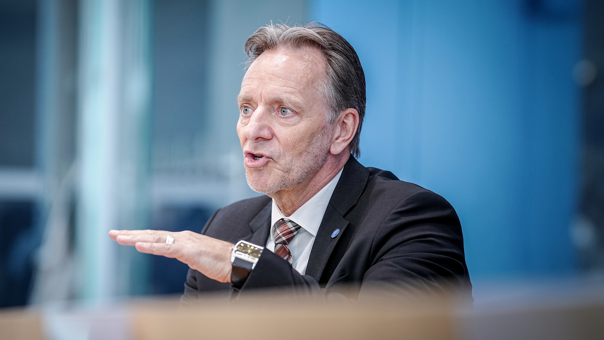 BKA-Chef warnt vor Linksextremisten: Gefahr nach Anschlag auf Tesla-Fabrik