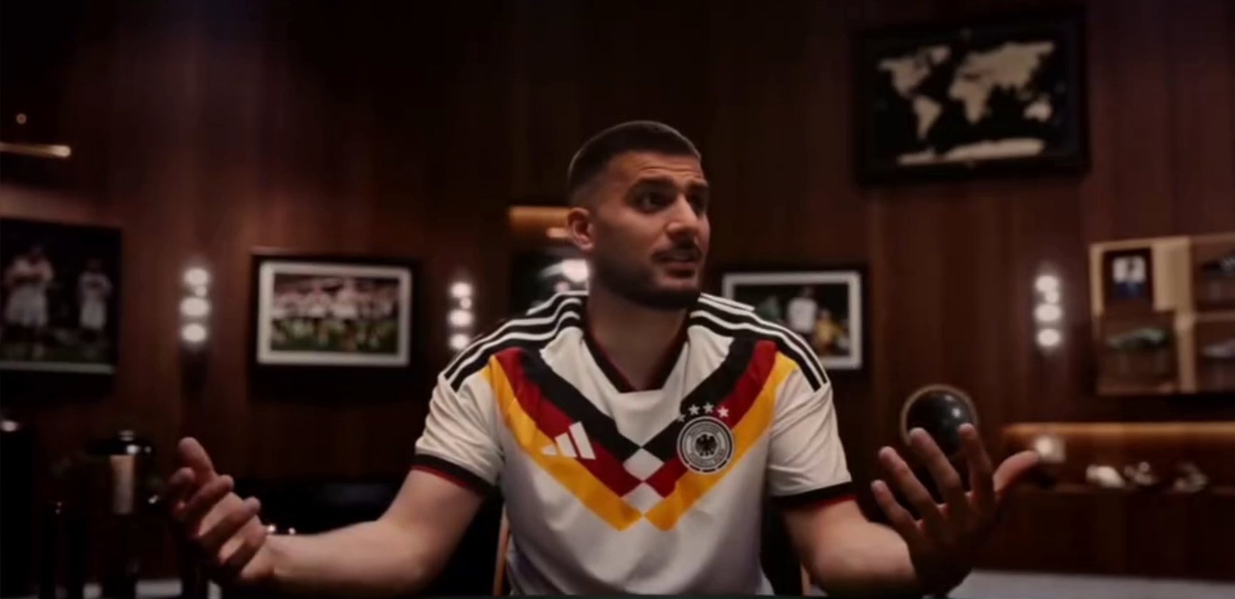 DFB: Undav, Löw und Neuer teasen auf letztes Adidas-Trikot