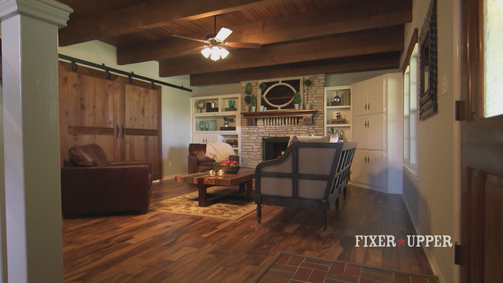 Fixer Upper - Umbauen, einrichten, einziehen! Fixer Upper - Umbauen, einrichten, einziehen! Folge 6: Bienenstock gegen Hausbau