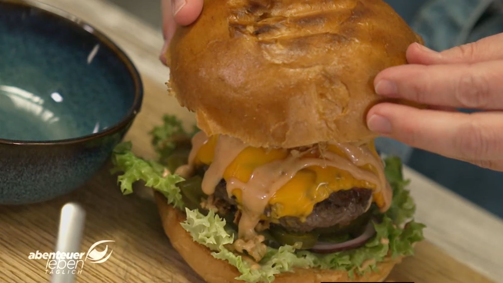 Fastfood Hack Bite Burger