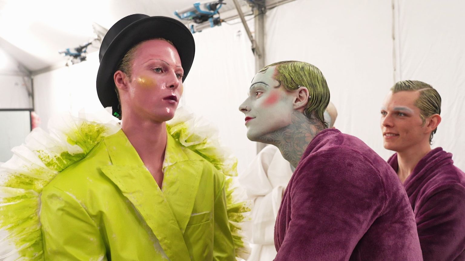 Preview: Die härteste Challenge - Können die Models sich das Lachen verkneifen?