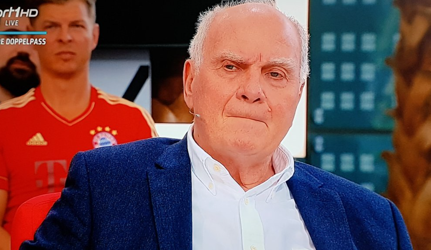 Hoeneß im Doppelpass: Uli leakt alle Jackson-Details!