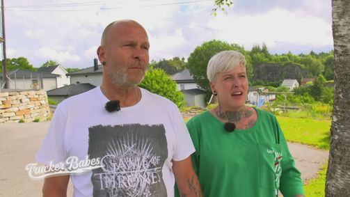 Trucker Babes - 400 PS in Frauenhand Trucker Babes - 400 PS in Frauenhand Folge 2: Jana und ihr Mann Tom erleiden in ihrer neuen Wahlheimat einen Rückschlag.