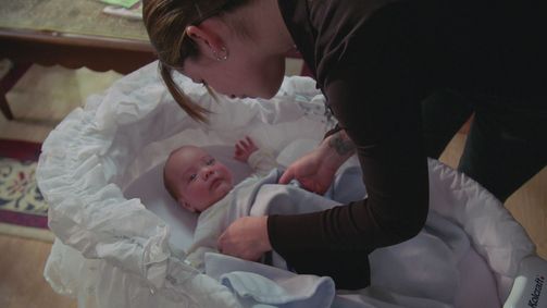 Charmed - Zauberhafte Hexen Charmed - Zauberhafte Hexen Folge 16: Babyalarm