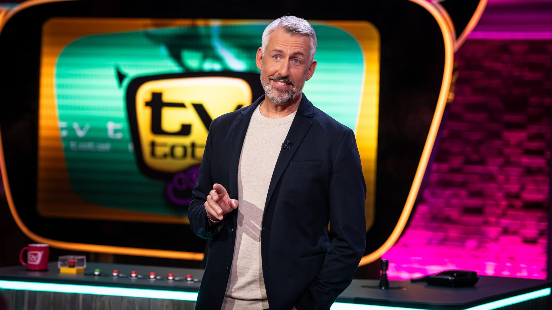 TV total Stand-Up Club: mit Cindy aus Marzahn, Moritz Neumeier und vielen mehr!