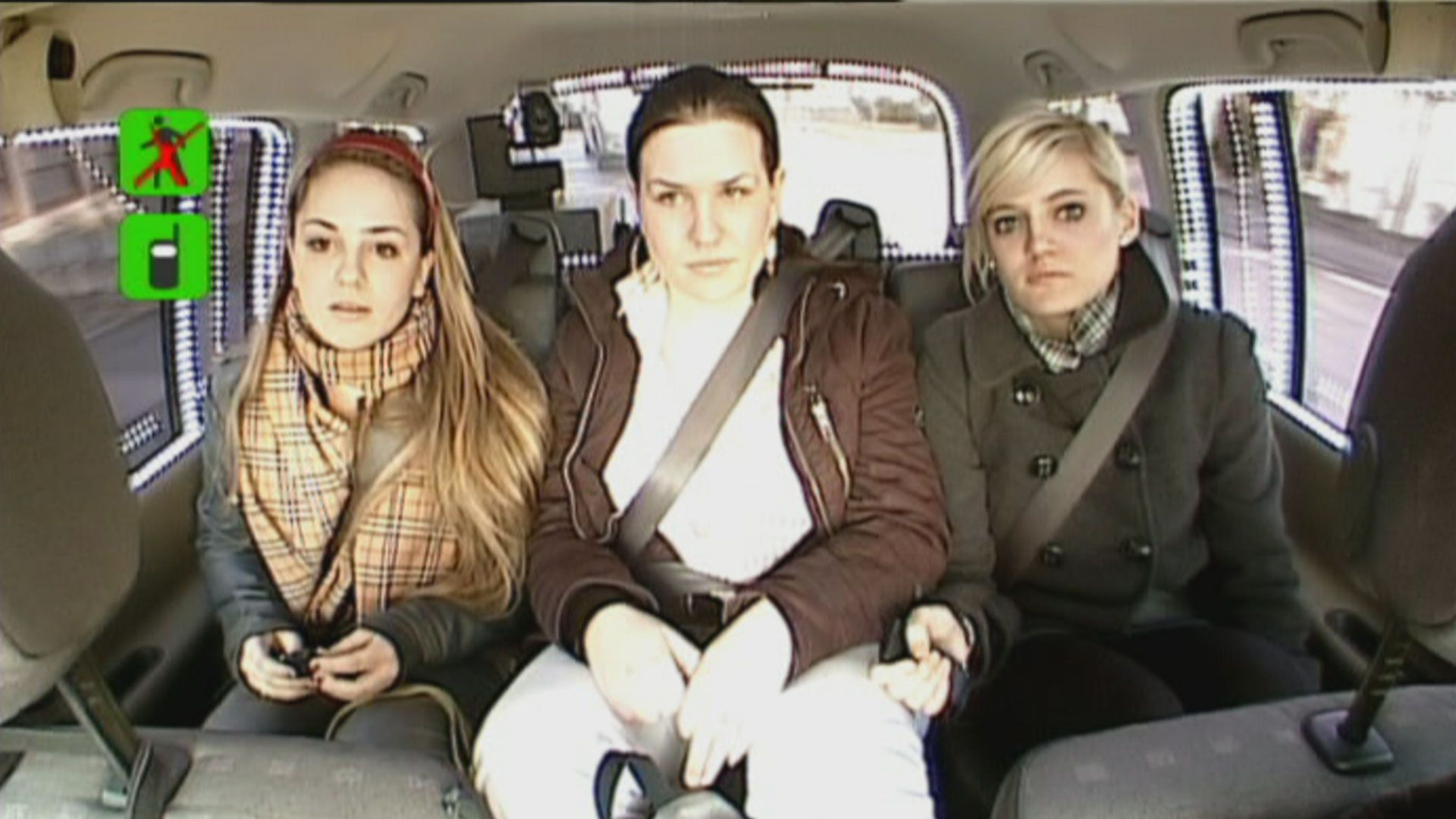 Finanzieren sich diese Ladies ihren Skiurlaub durch einen Gewinn im Quiz Taxi?