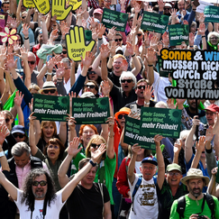 Großdemo gegen Reiches Energiepolitik