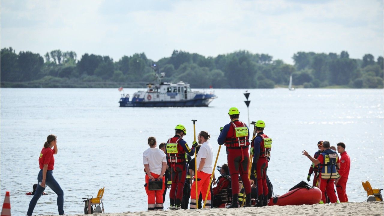 Dramatische Suchaktion in Hamburg: Zehnjährige geht in Elbe unter