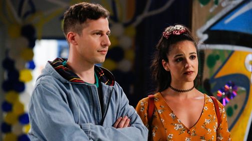 Brooklyn Nine-Nine Brooklyn Nine-Nine Folge 3: Die Tratschtante