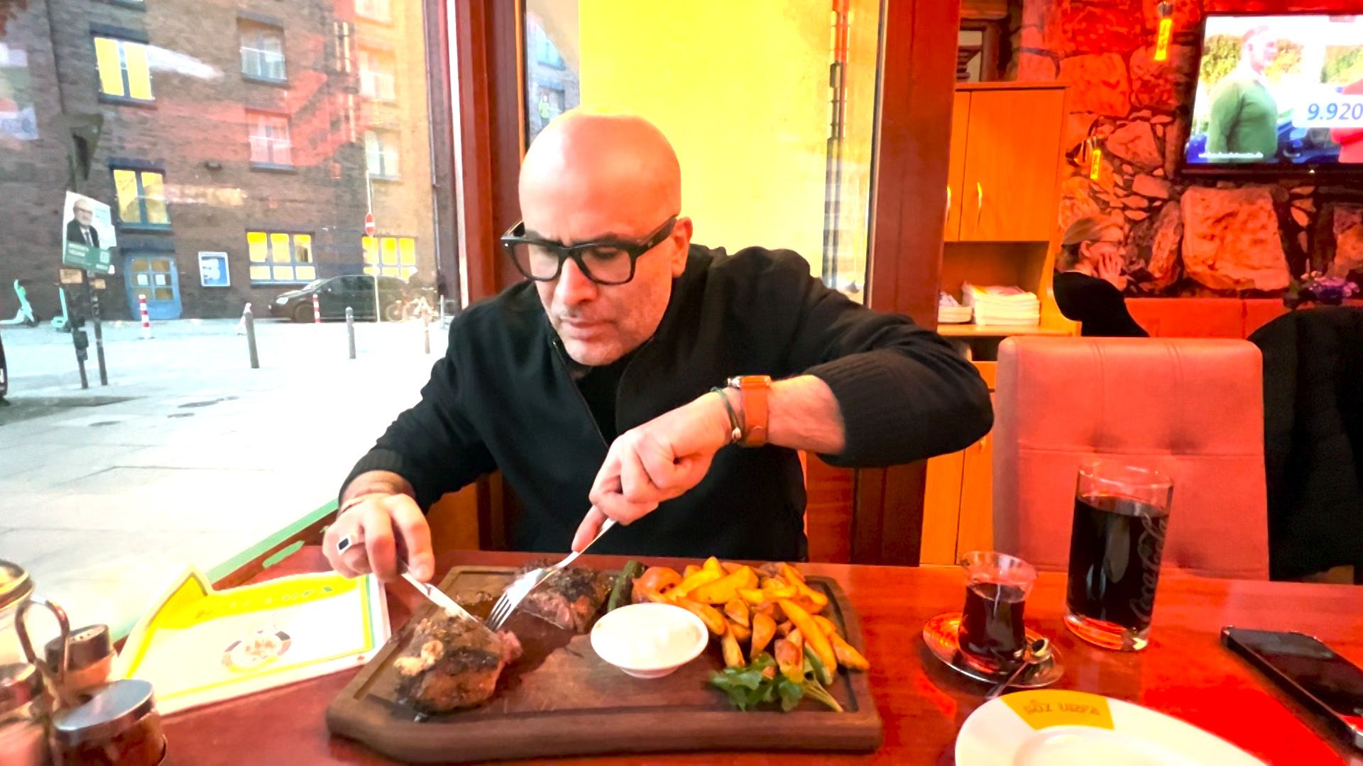 Themen u. a.: Der Gastroflüsterer ist zurück – mit Spürsinn und Hunger!